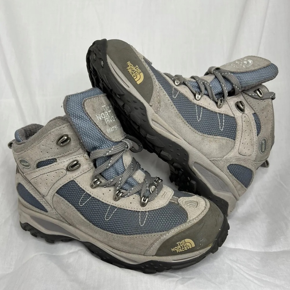 The North Face Women's Hydroseal X2 Size 7 Waterproof insulate Mid Hiking Shoes